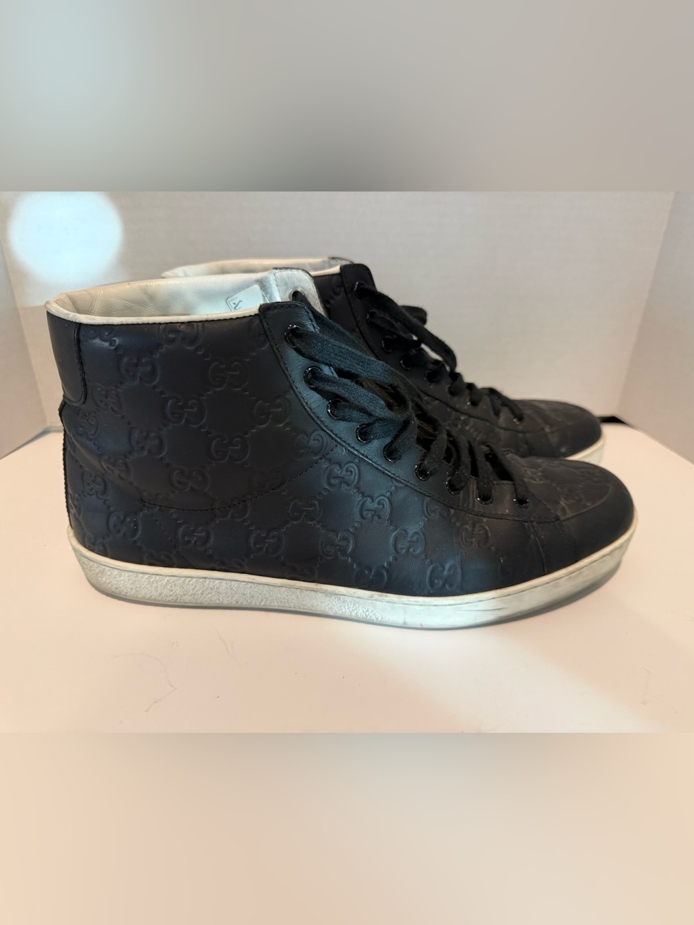 GUCCI Signature Hi Top Sneakers Black Leather 10 US